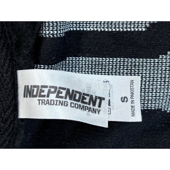 Sting sweatshirt adults small all elite AEW wrestling black and white sweaters - Picture 4 of 8